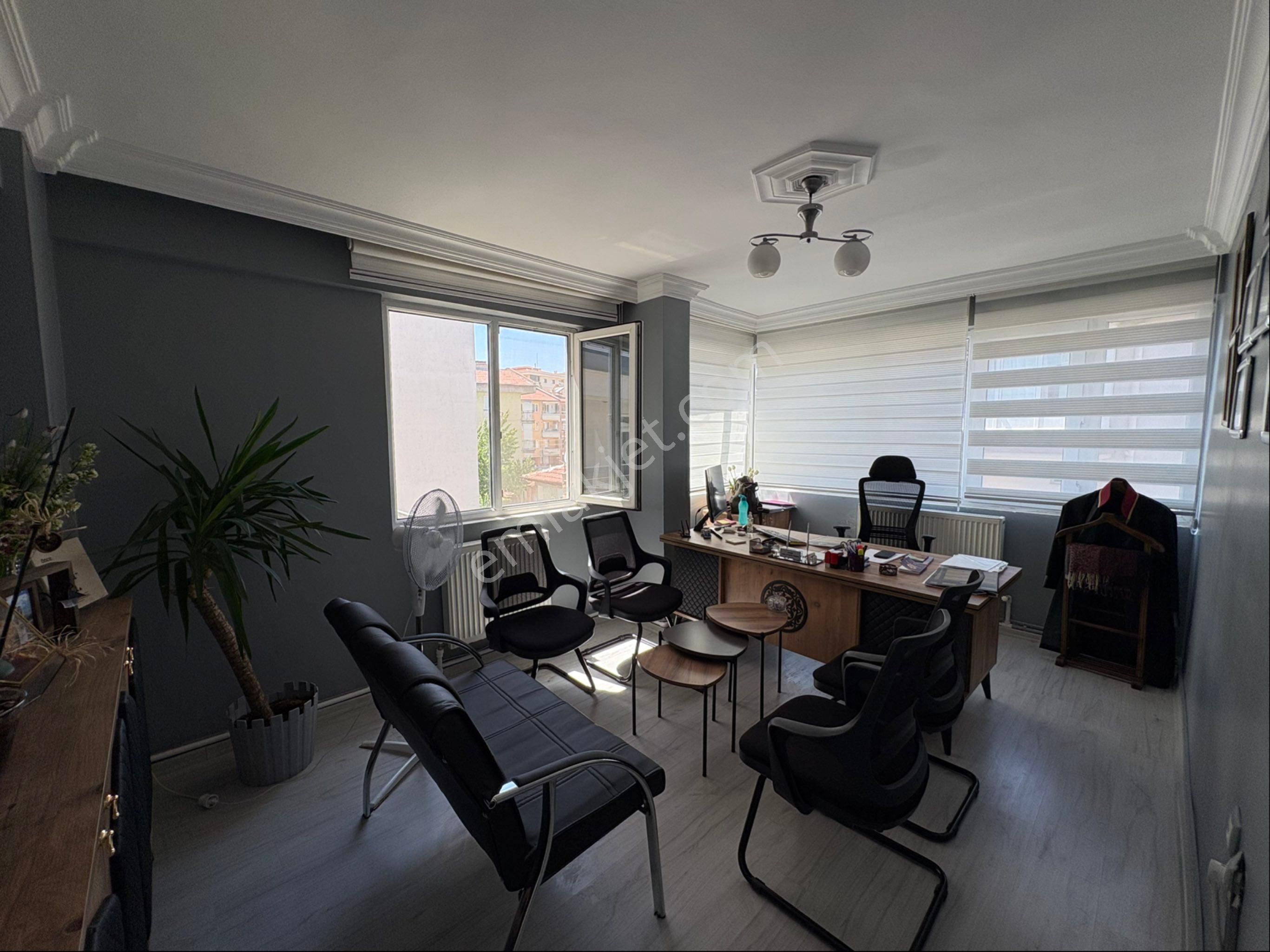 Adliye Ve Cezaevi Anayolu Üzeri Satılık Daire - Görsel 12