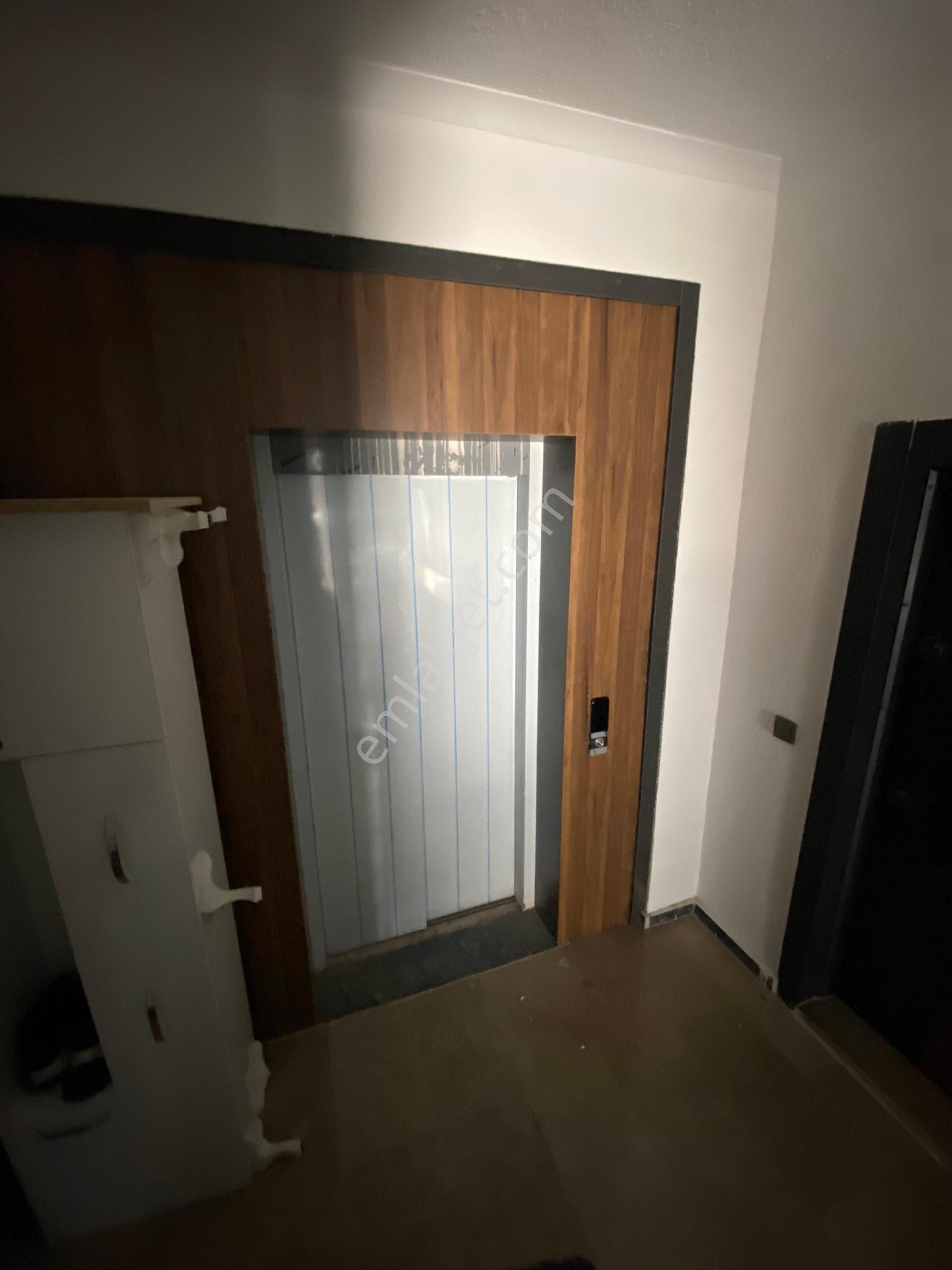 Ilıca Mahallesi’nde 2 + 1 Ara Kat Dairemiz Satılıktır Asansörlü