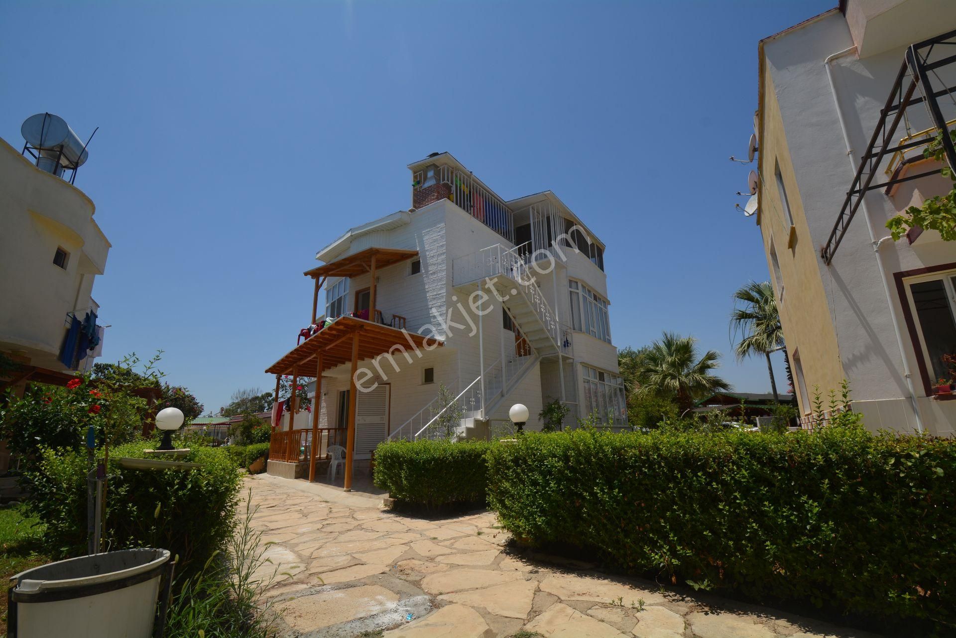 Arkumda Havuzlu Kiralık Yazlık Ev
