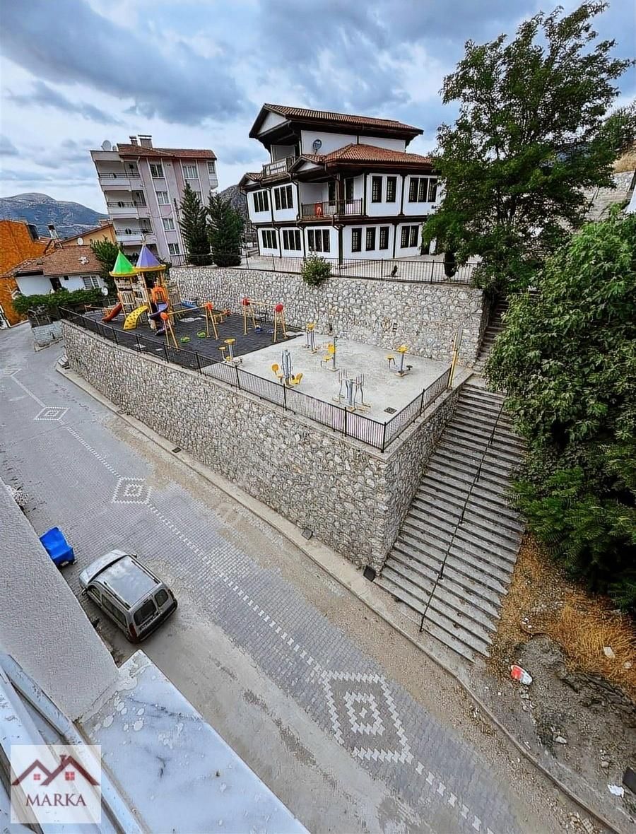 Marka Emlaktan Kirazlıdere'de 1+1 Satılık Daire