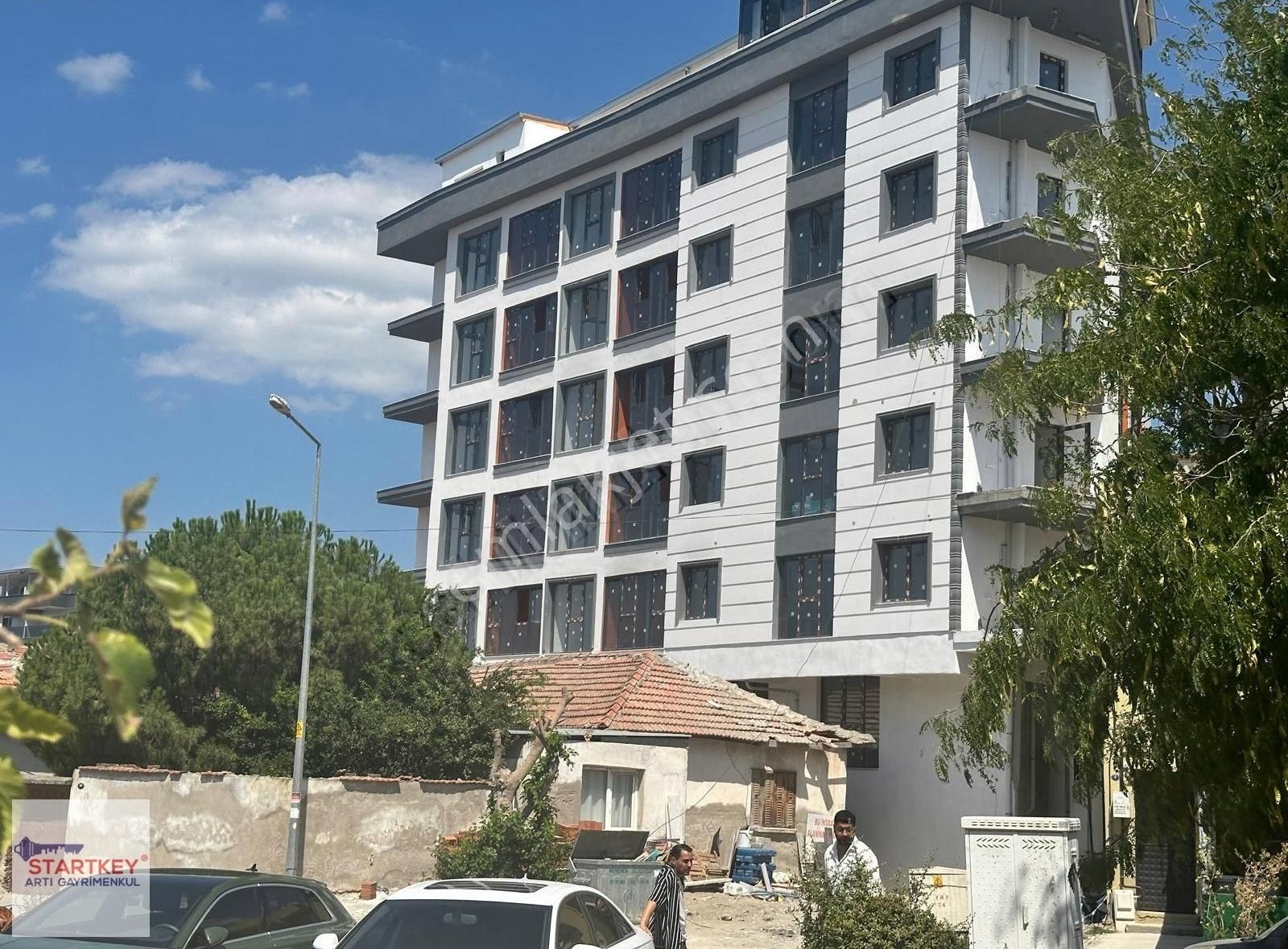 Menemen Seyrekte Bakırçay Üniversitesi Yakını Satılık 1+1 Daire