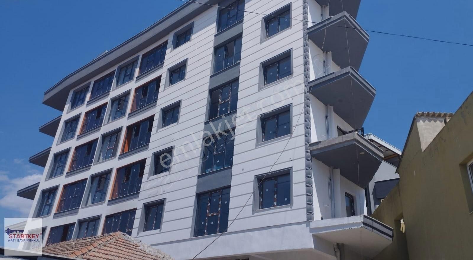 Seyrekte Merkezi Lokasyonda Satılık Doğalgazlı 2+1 Daire