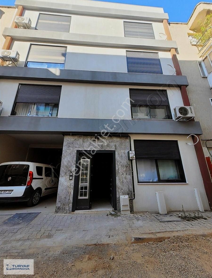 Bölge Metro Ve Yaşar Üniversitesi Yakını Eşyalı 1+1 Kiralıkdaire