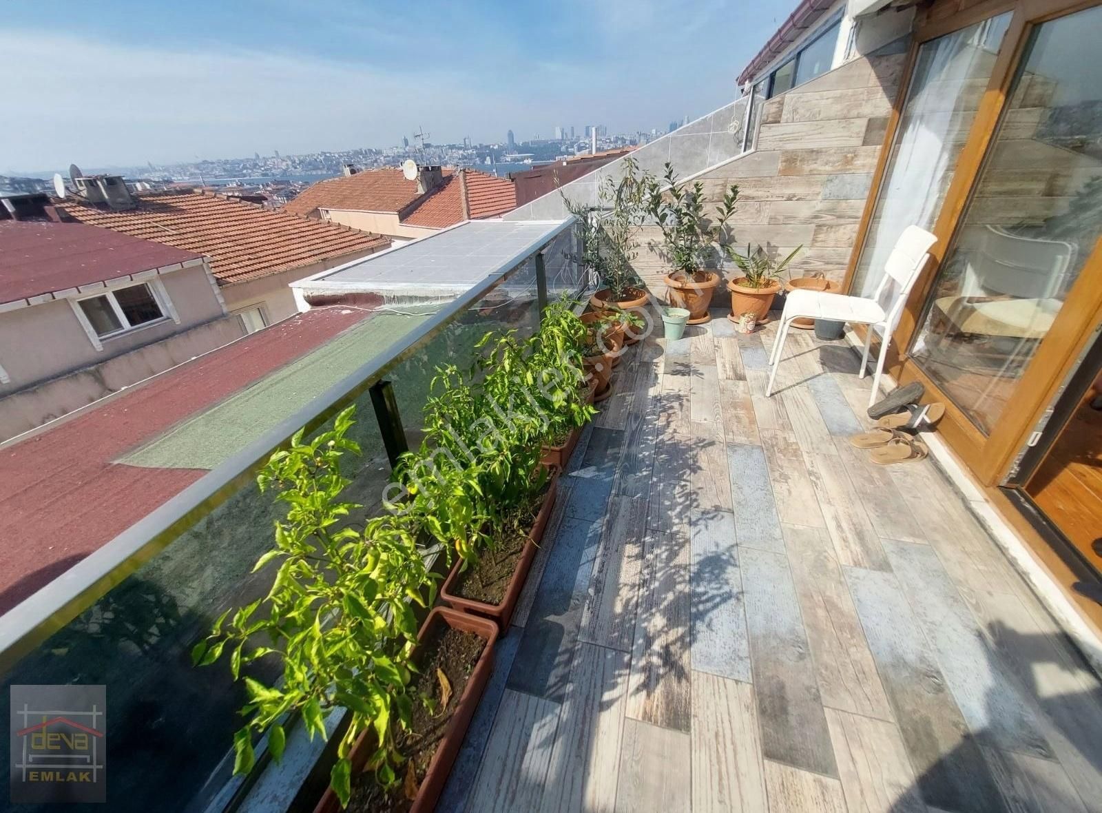 Deva'dan Gençbina Kısmieşyalı Kışbahçeli Boğaz Manzaralı Triplex
