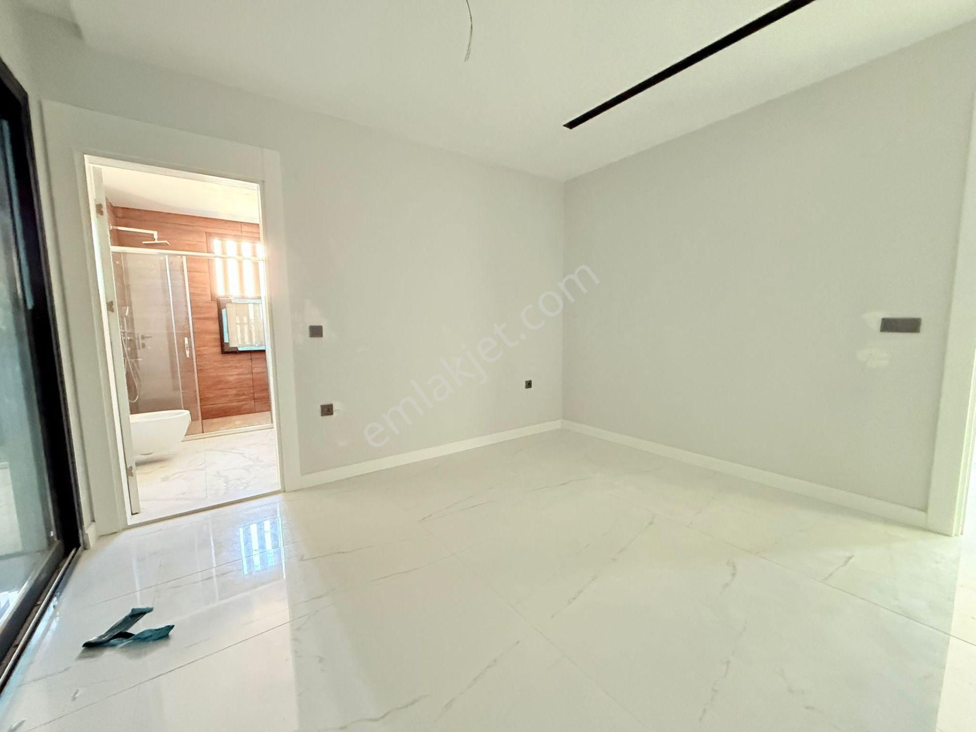 Merkeze Yakın-7/24 Güvenlik-özel Havuz/otopark-500 M2 Bahçe-vrf-ultra Lüx-5+1-tamamı Müstakil - Görsel 34