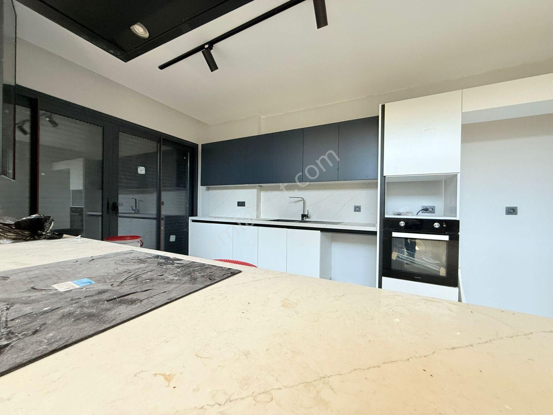 Merkeze Yakın-7/24 Güvenlik-özel Havuz/otopark-500 M2 Bahçe-vrf-ultra Lüx-5+1-tamamı Müstakil - Görsel 13