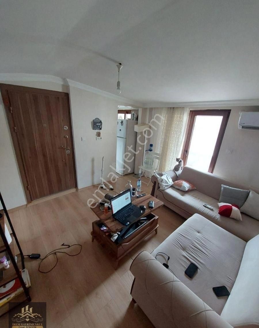 Kagıthane Sultan Selim Mahallesi Teraslı 2+1 Eşyalı Daire