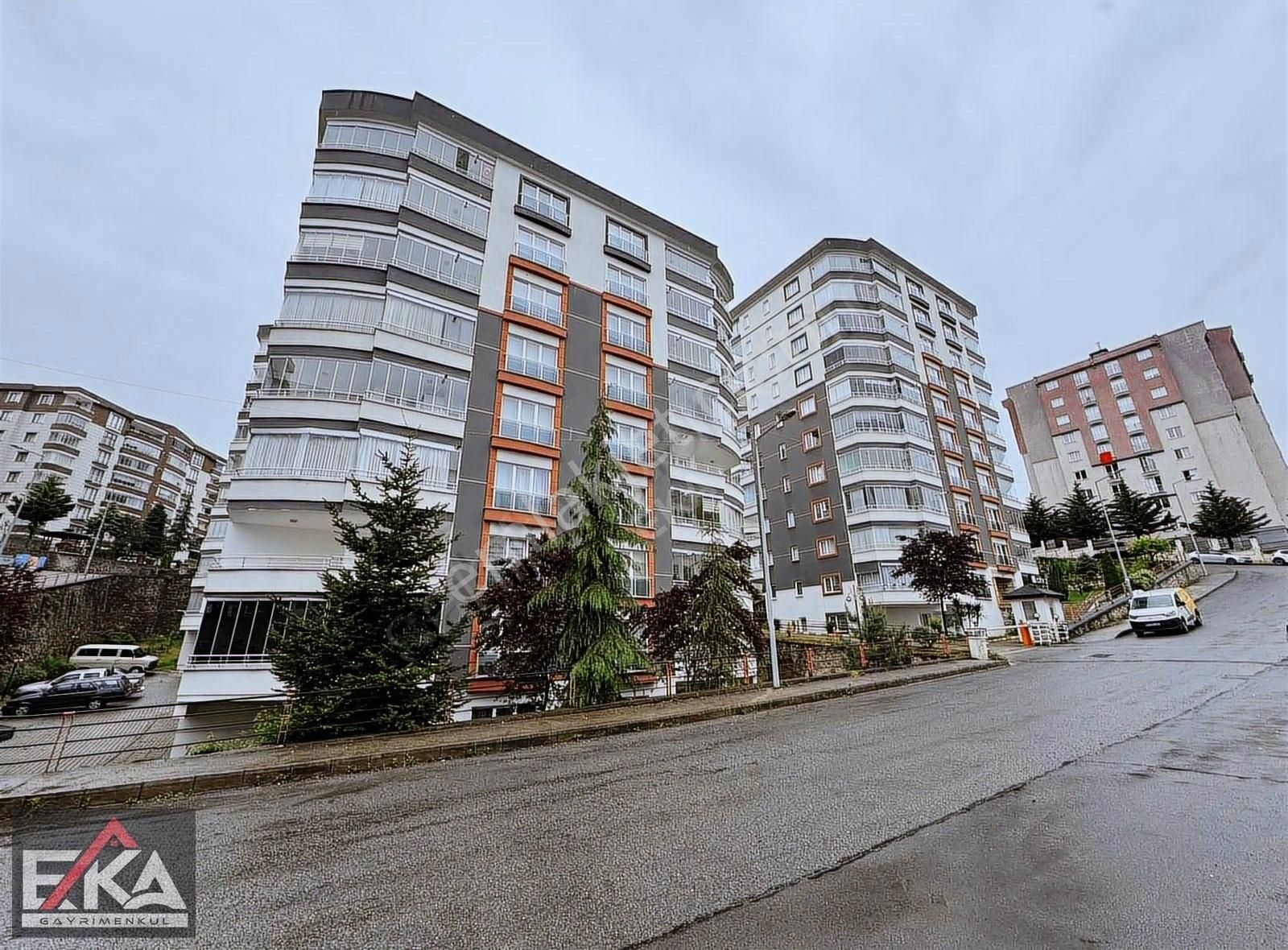 Eka' Soğuksuda Site İçi Satılık Bahçe Katı Daire