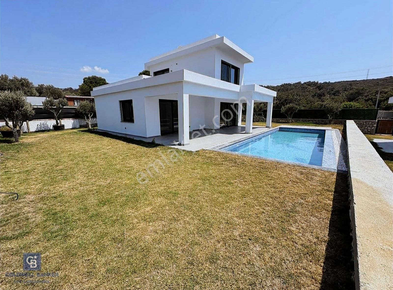 Çeşme Germiyanda Deniz Manzaralı Havuzlu 3+1 Müstakil Villa - Görsel 3