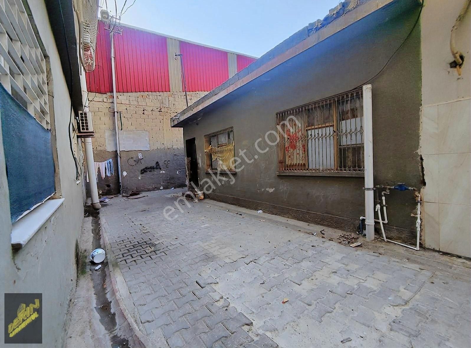 Seyhan Fevzipaşa Merkezi Konumda Satılık Müstakil Ev - Görsel 4