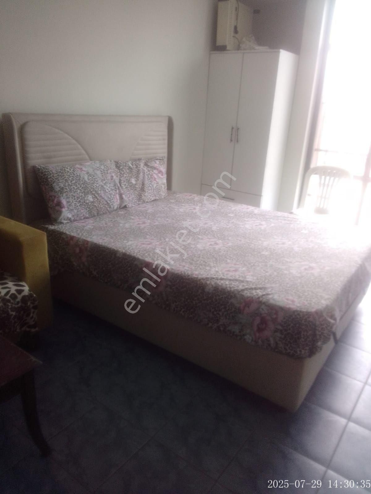 Çarşı Merkez De Eşyalı Stüdyo Daireler Kaçmaz 1+0