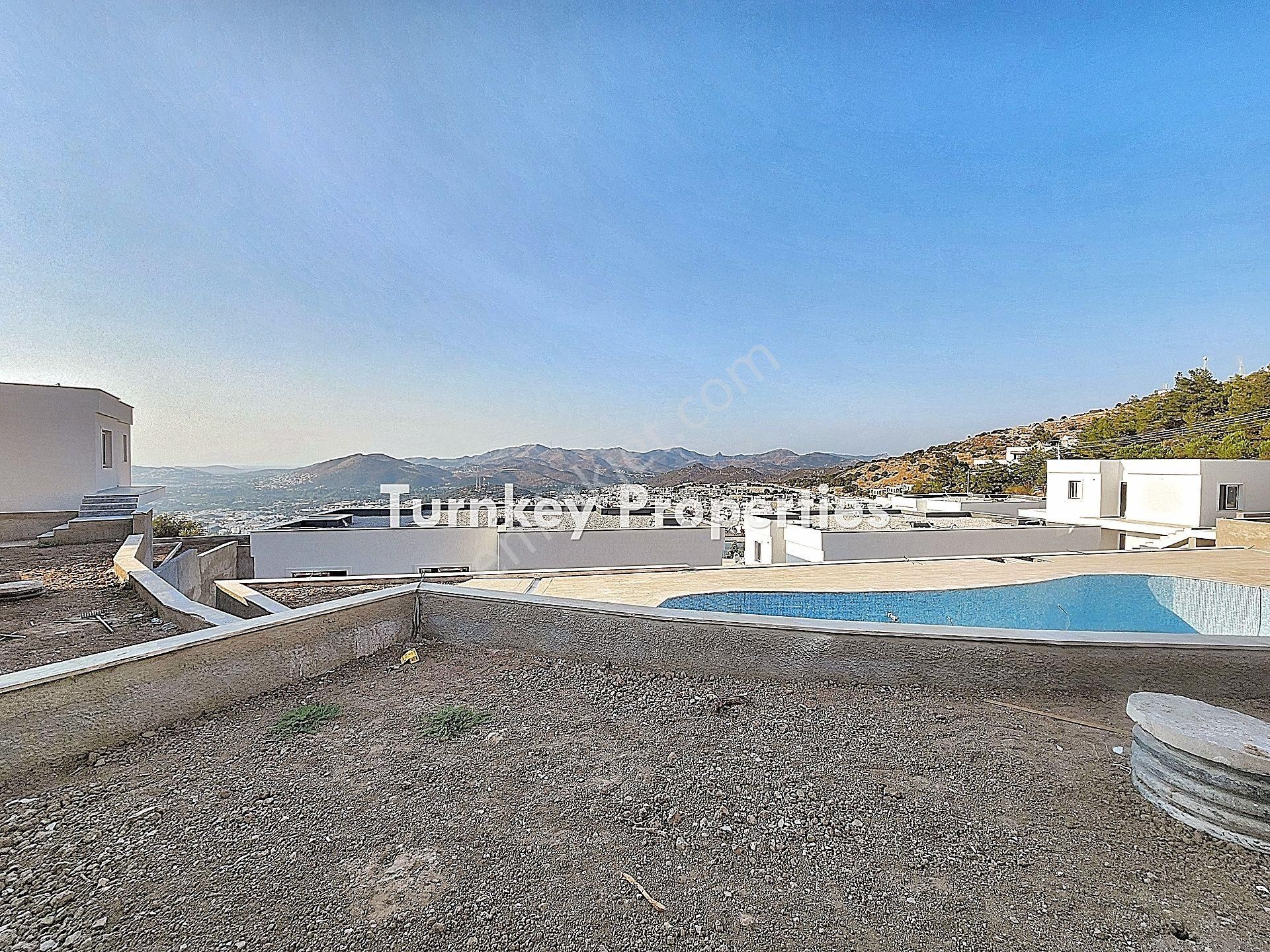 Turgutreis Karabağ Satılık Bahçe Katı, Vadi Ve Kısmi Deniz