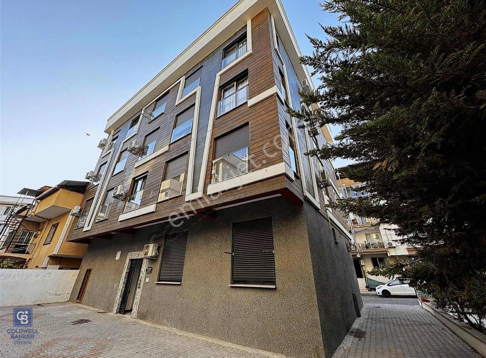 Buca Hürriyet Mah. Kiralık 1+1 Eşyalı Daire (sıfır)