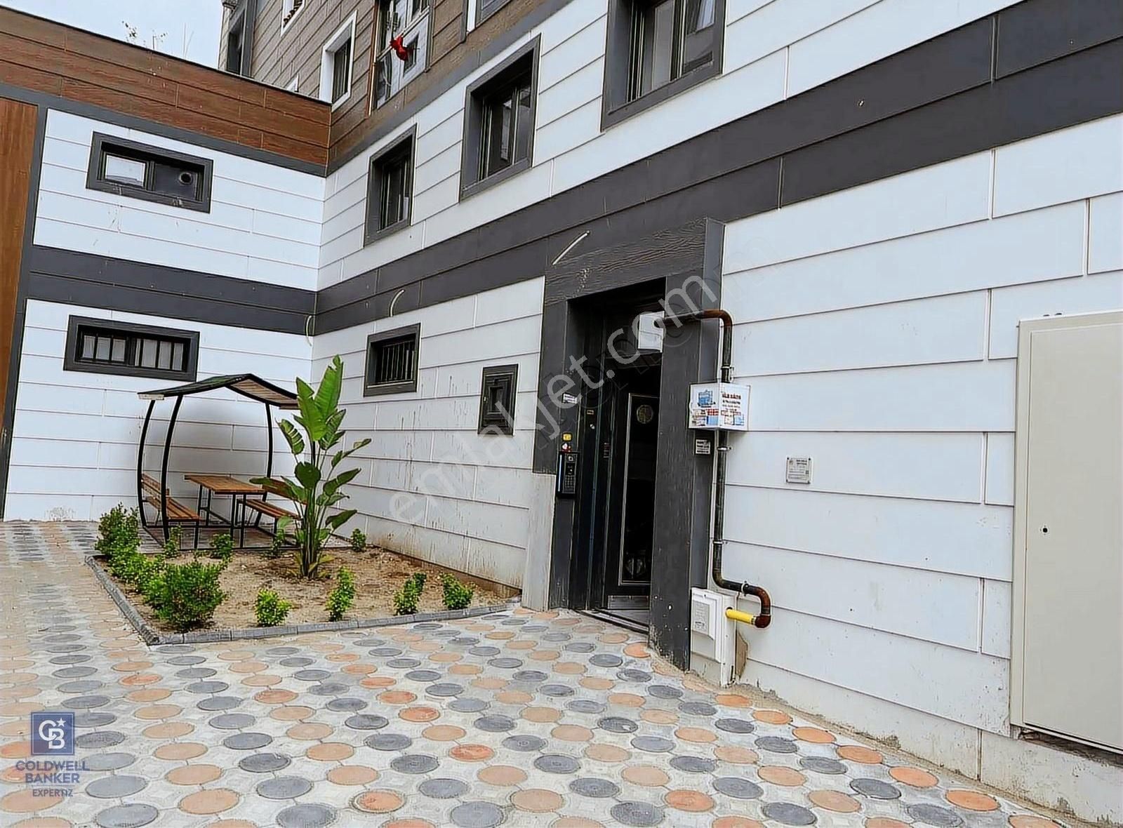 İzmir Menemen Esatpaşa Satılık 5+1 Dublex Daire