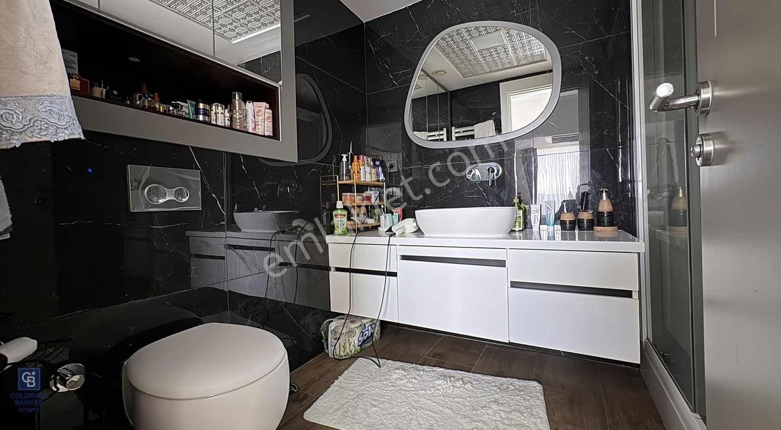 Bayraklı İzka Port Satılık 4+2 Deniz Manzaralı Daire