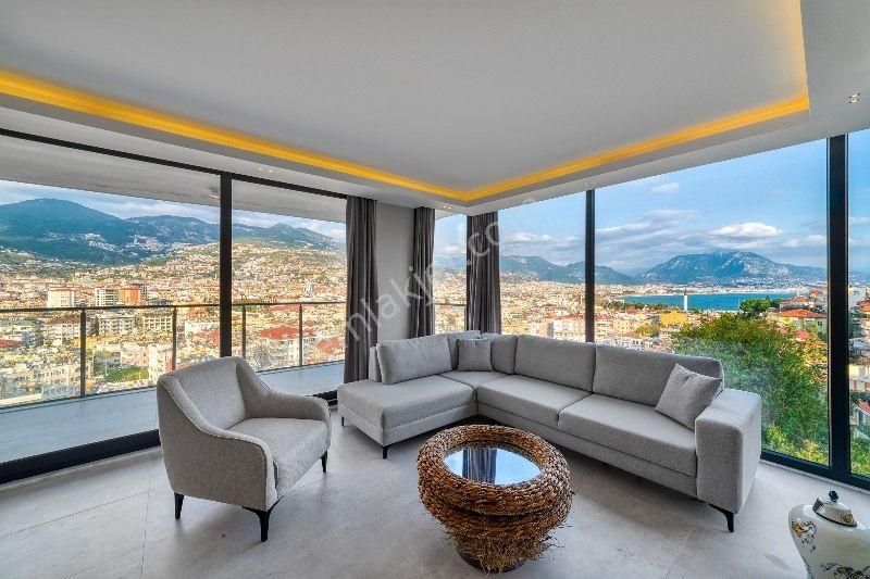 Alanya Kalede Geniş 1+1 Eşyalı Deniz Doğa Şehir Manzaralı Daire