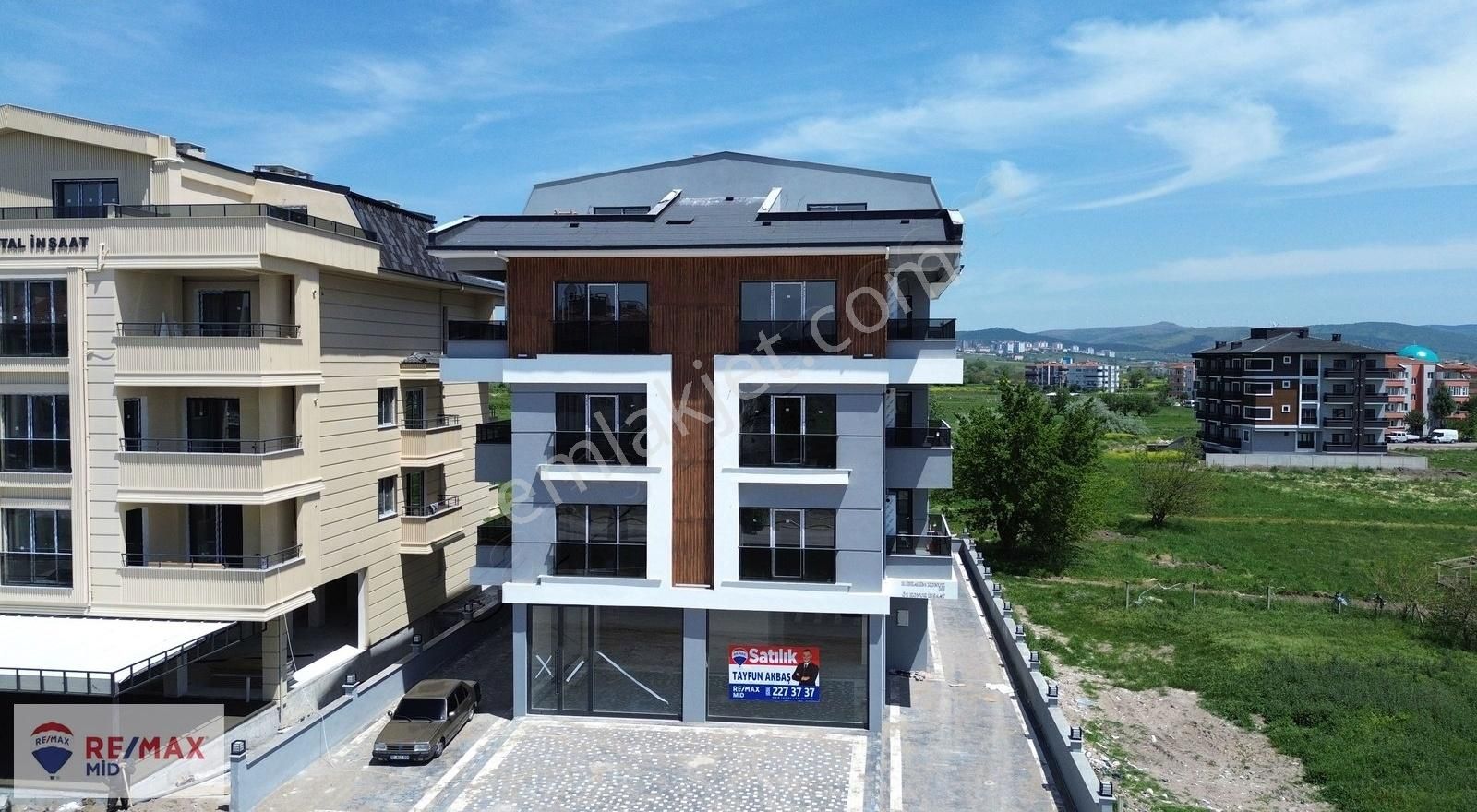 Remax Mid'den Paşaalanı Atatürk Bulvarında Satılık Dükkan