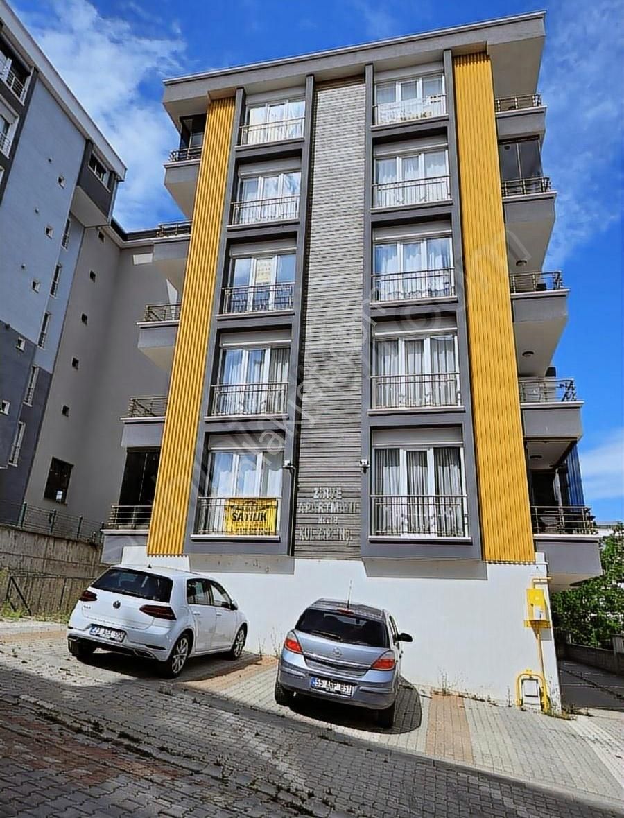 Körfezde Satılık Kiracılı Deniz Manzaralı Geniş 1+1 Daire... - Görsel 3