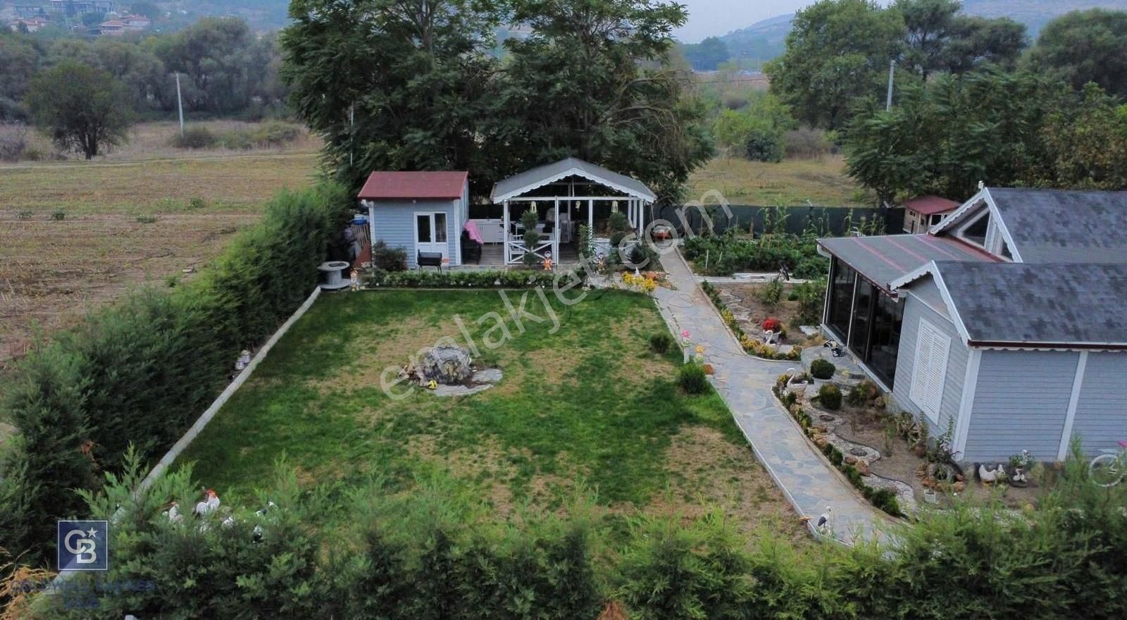 Cb King'den Büyükbostancı'da Arsa İçi Satılık 2+1 Bağ Evi - Görsel 2