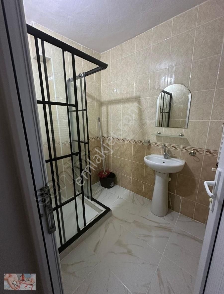 Uzunyusufta Tek Daire Fiyatına 2 Daire Satilik - Görsel 15