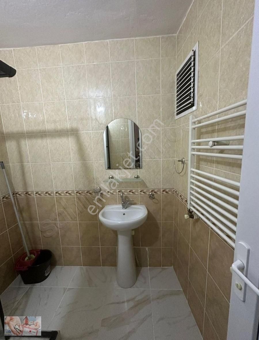 Uzunyusufta Tek Daire Fiyatına 2 Daire Satilik - Görsel 24