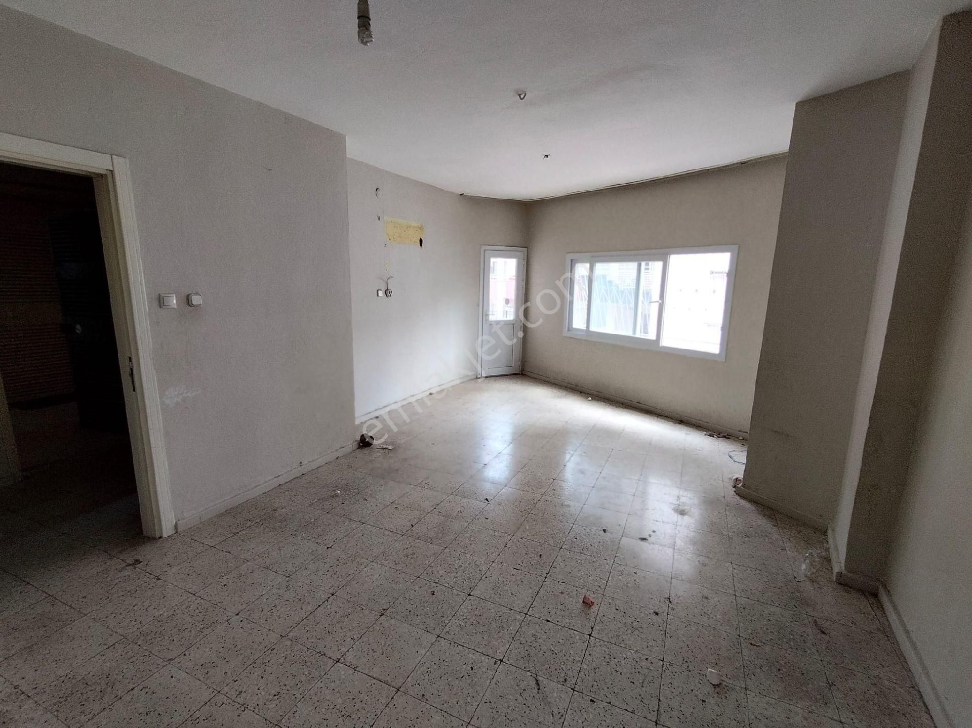 Cukurova Kiralık Mahfesığmazda Semt Pazarı Civarı Uygun Daire