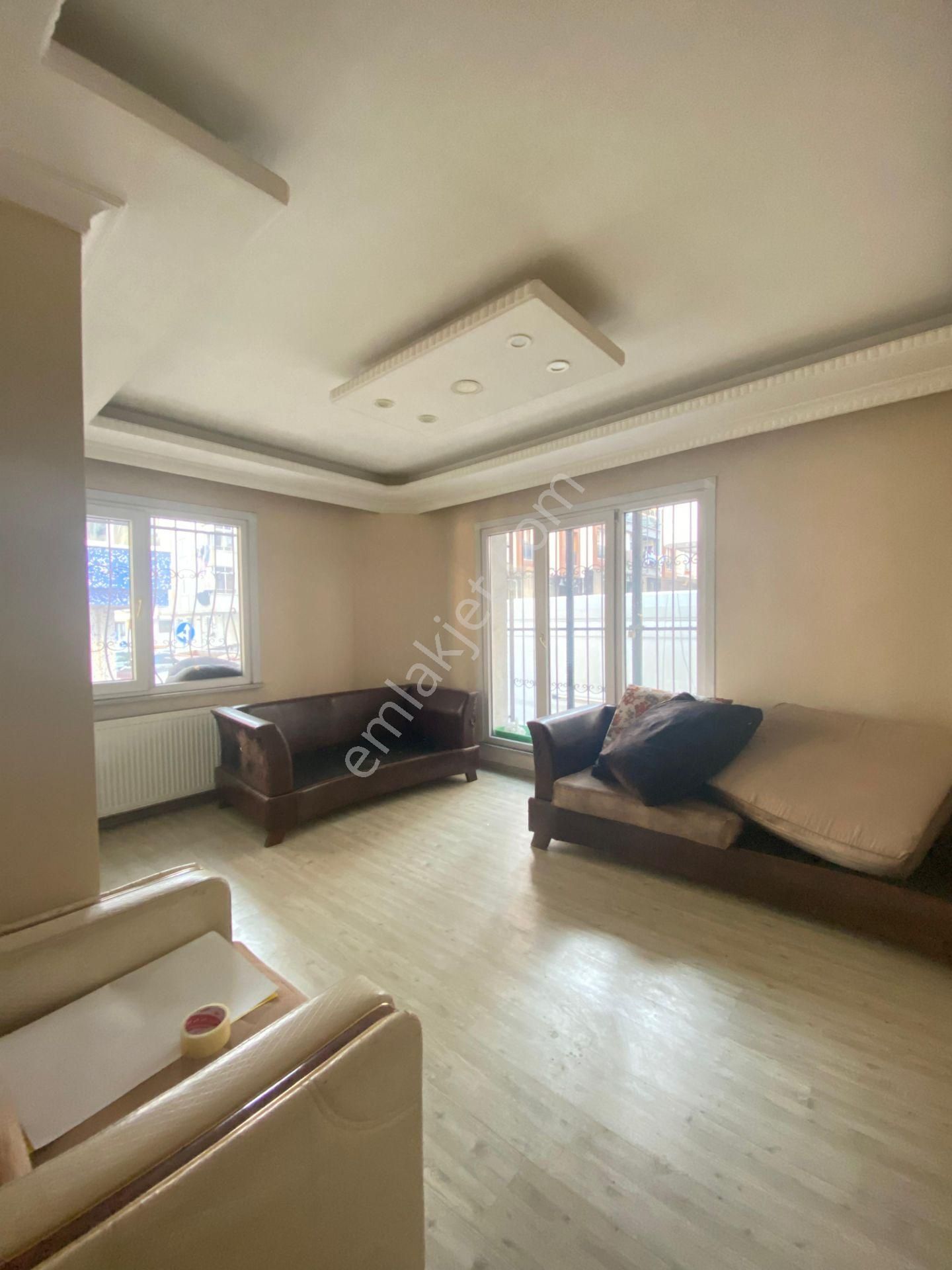 Esenyurt Ardıçlı Süleymaniye Mahallesi 2+1 Kiralık Yüksek Giriş Boş Daire 70 M2 Köşe Bina