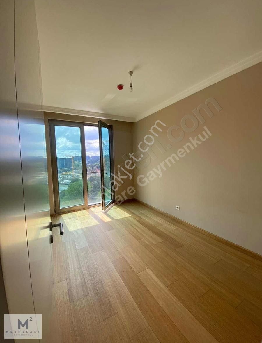 Vadistanbul Teras 2+1 Boş Satılık Ön Cephe Havuz Vadi Cephe