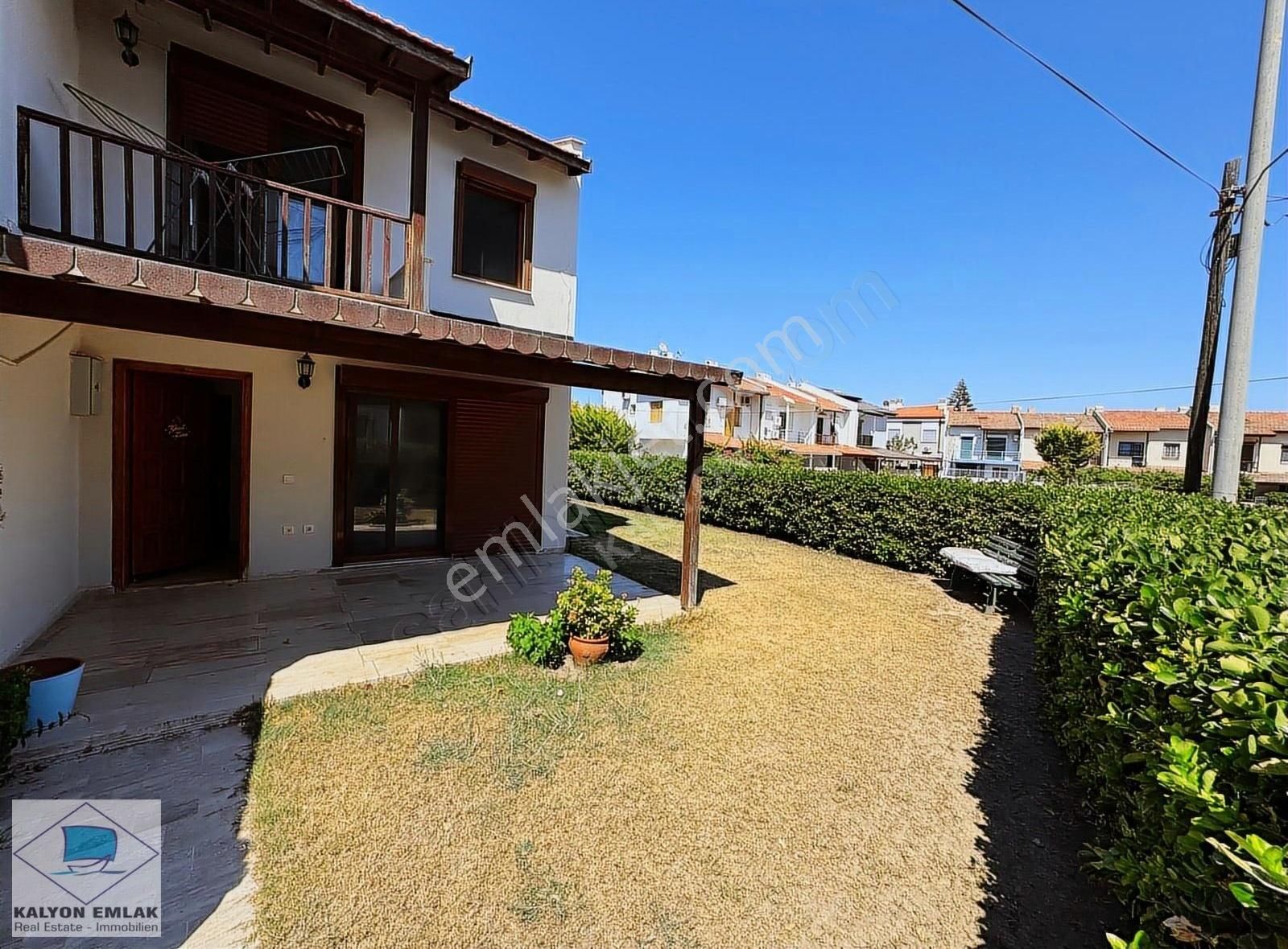 Ilıca'nın Kalbinde Satılık Köşe Bahçeli Yatırım Fırsatı Villa - Görsel 5