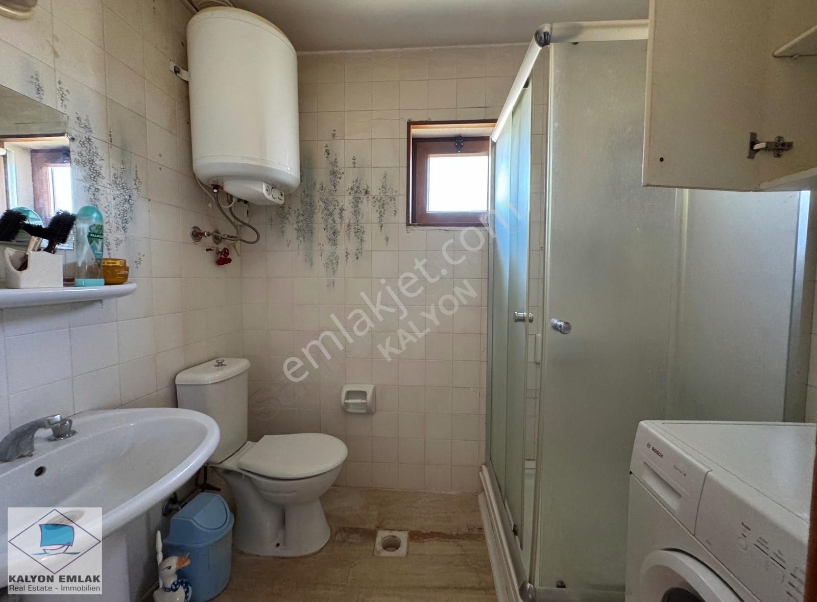 Ilıca'nın Kalbinde Satılık Köşe Bahçeli Yatırım Fırsatı Villa - Görsel 16