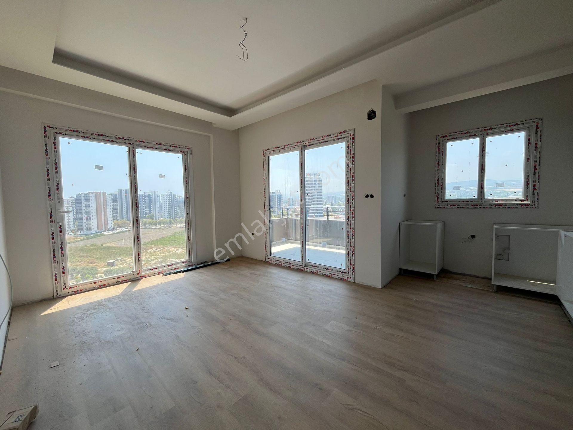Erdemli Arpaçbahşiş'te Havuzlu 2+1 Sıfır Daire...