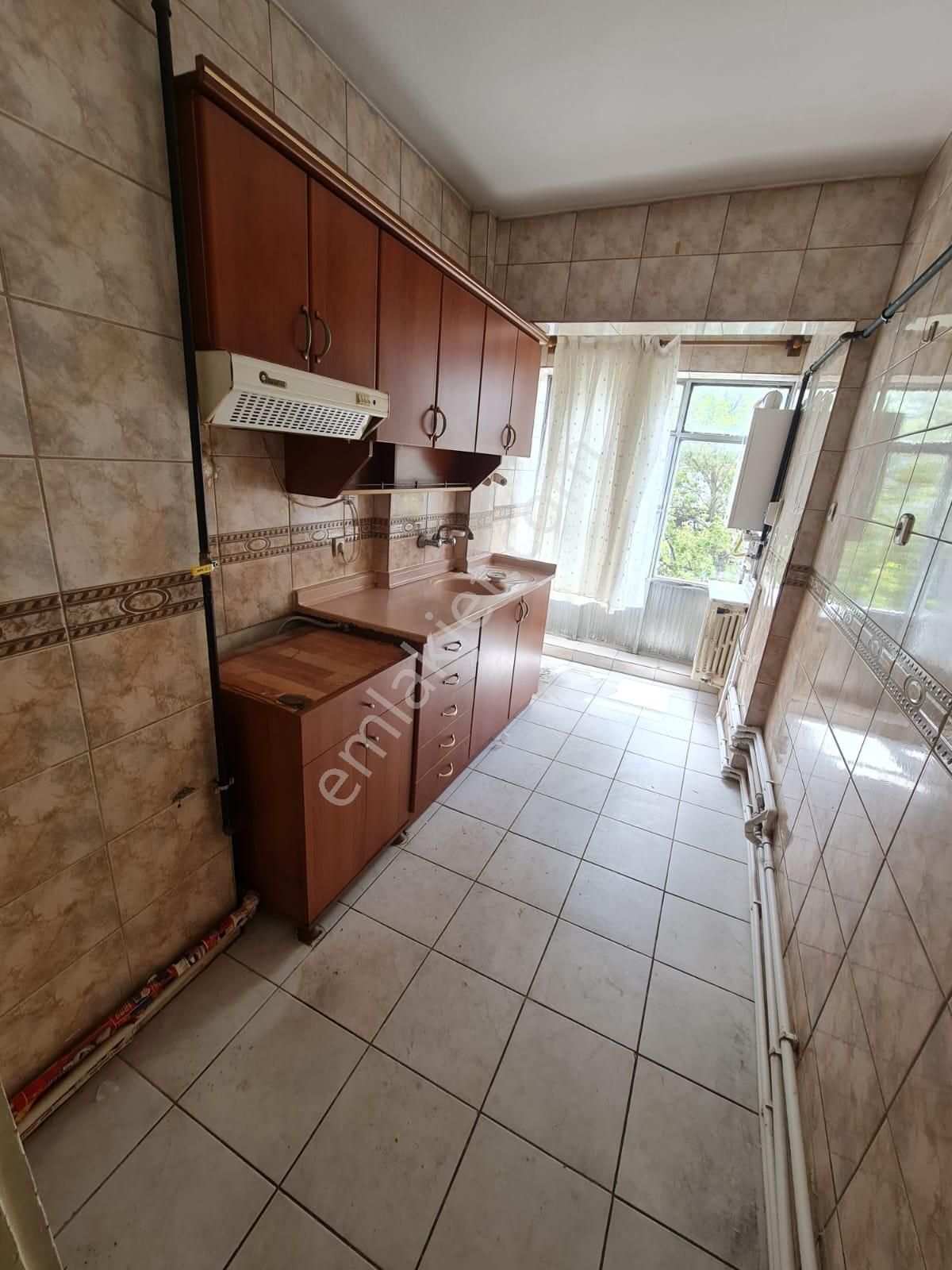 Aydınlıkevler'de 2+1 Kiralık Daire-taner Emlak Ofisi