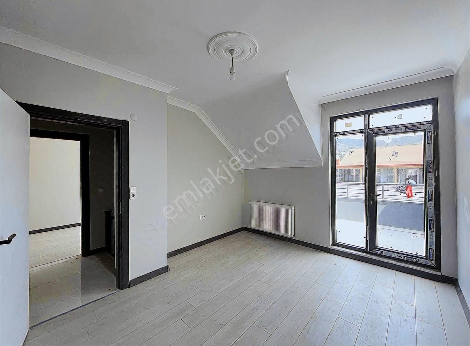 Via Gayr, Uygun İnş, Güvencesiyle Modern Şık Daireler