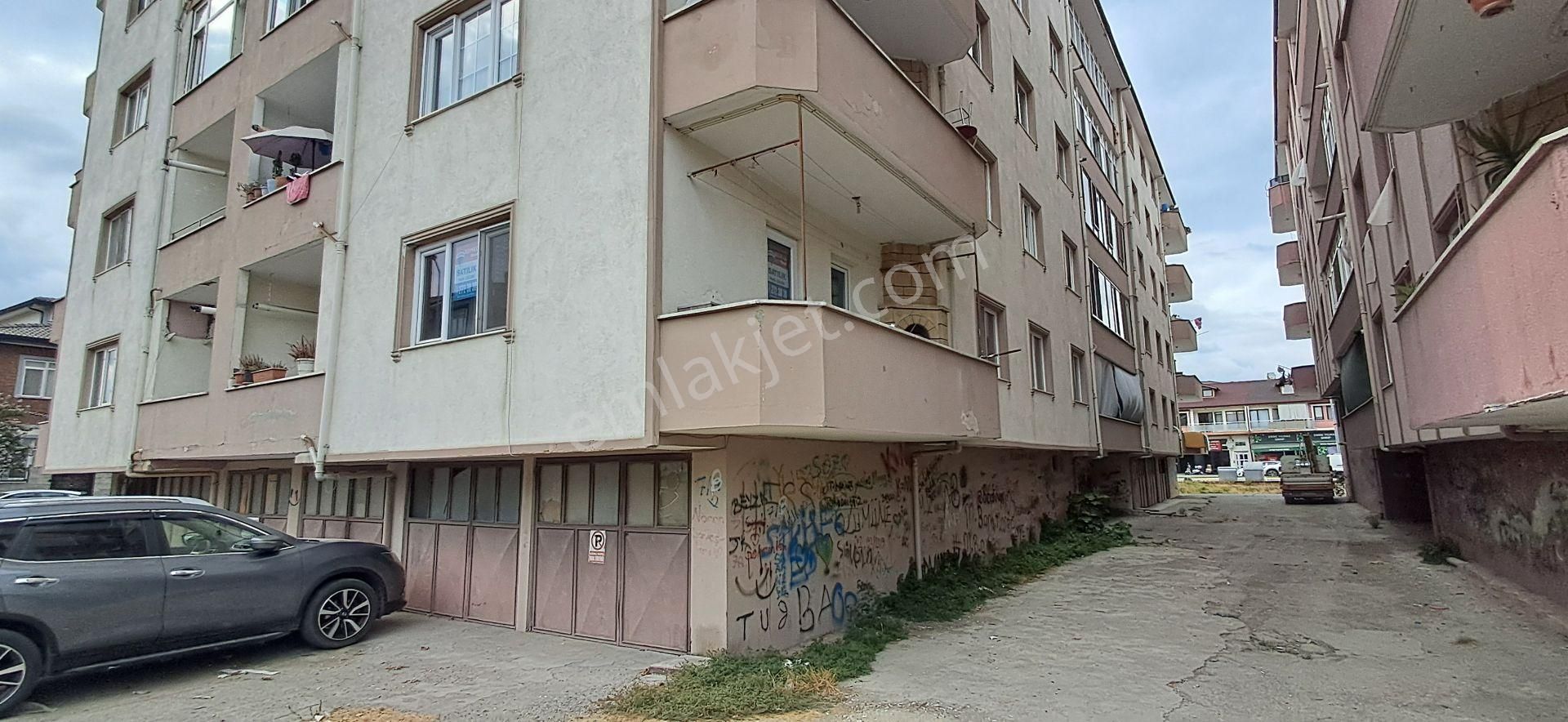 Re/max Mavı Fatıh Çelebı'den Erenler 3+1 Garaj Üstü