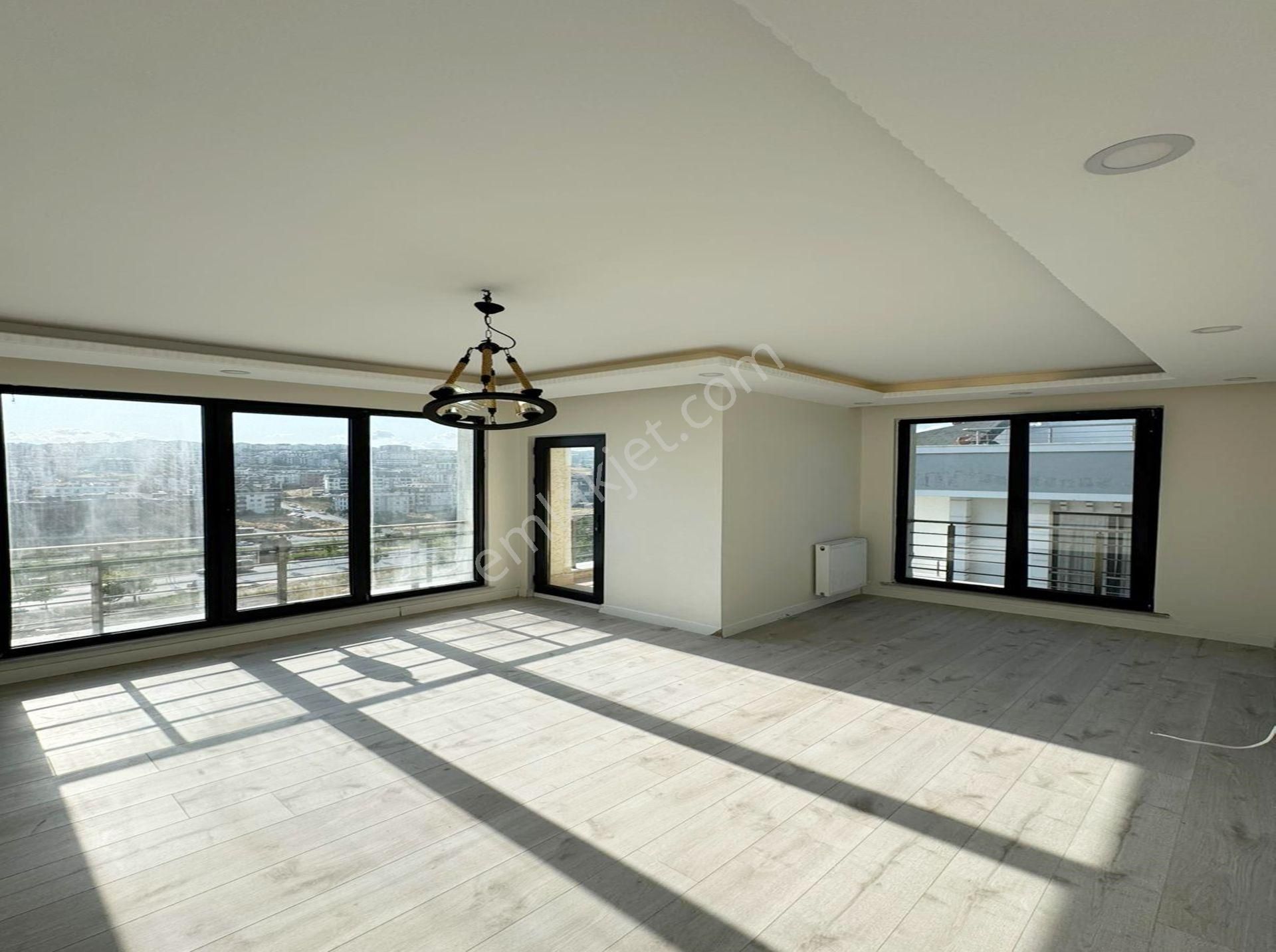 Vira Yapı'dan Deniz Manzaralı Önü Açık Teraslı Asansörlü Dubleks - Görsel 3