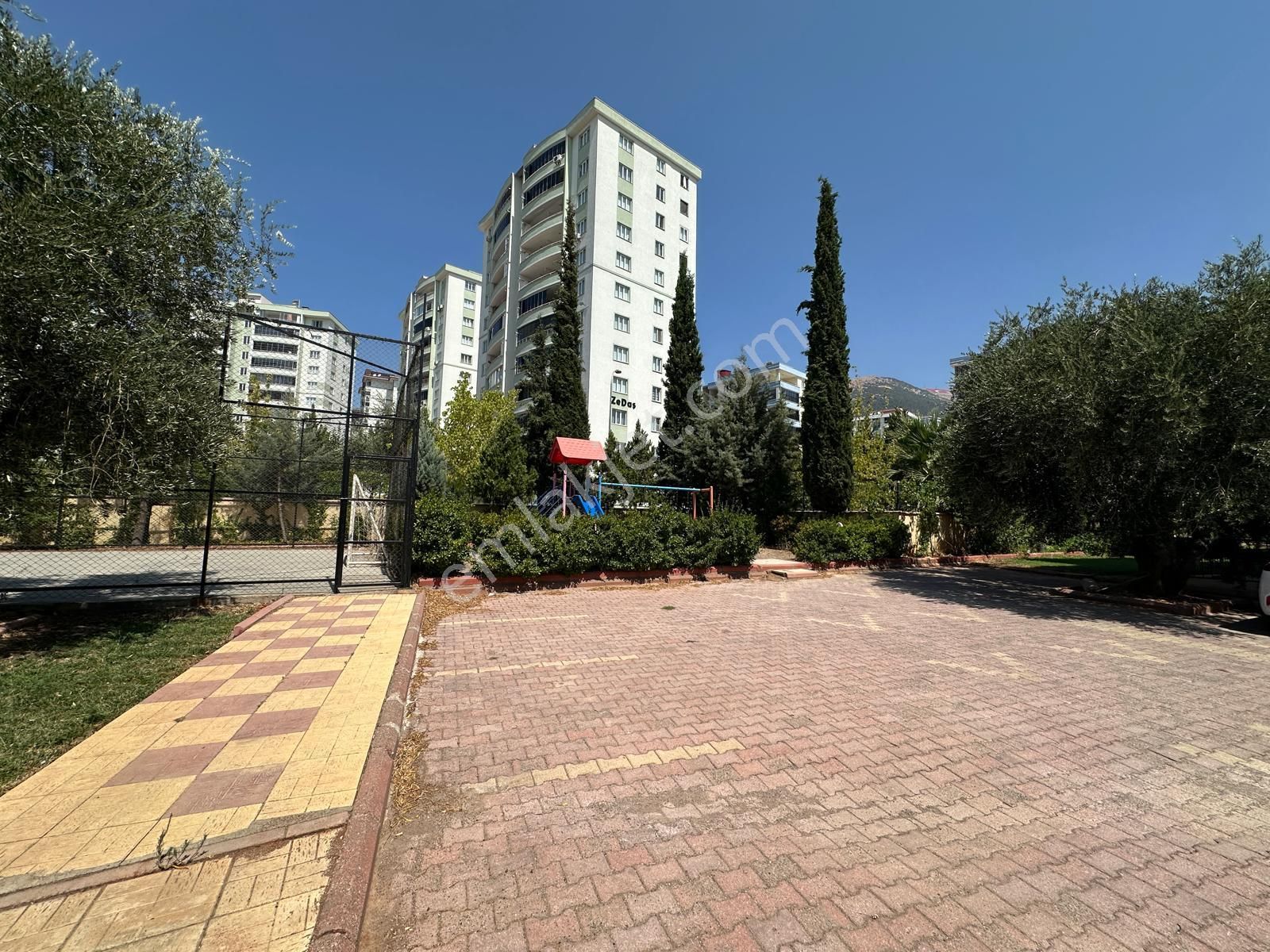 Coldwell Banker Merkezi Konumda Fırsat 4+1 Satılık Daire