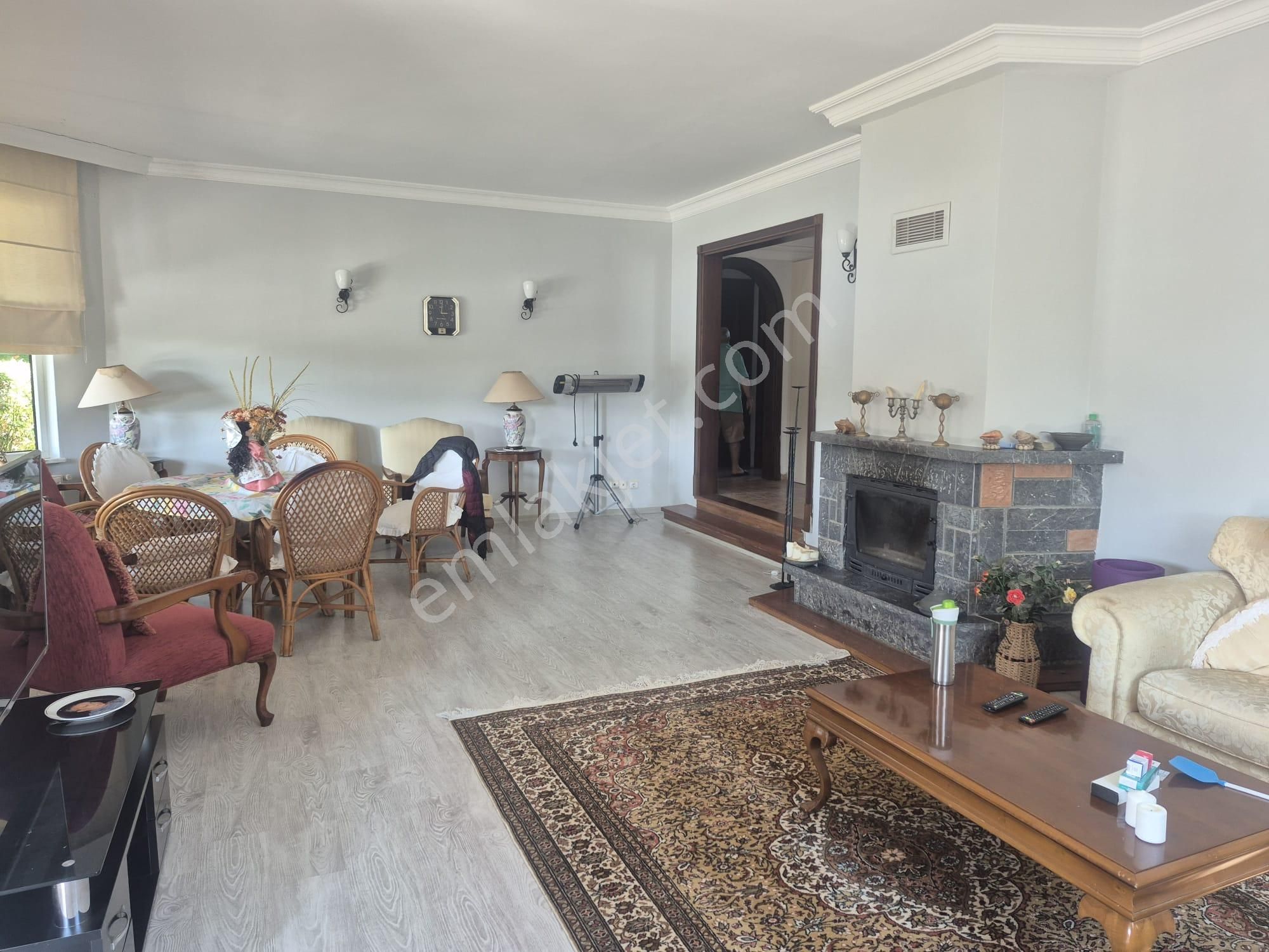 Remax Necati Kurt / Çatalca Yalıköy (podima)'da Havuzlu Villa - Görsel 10