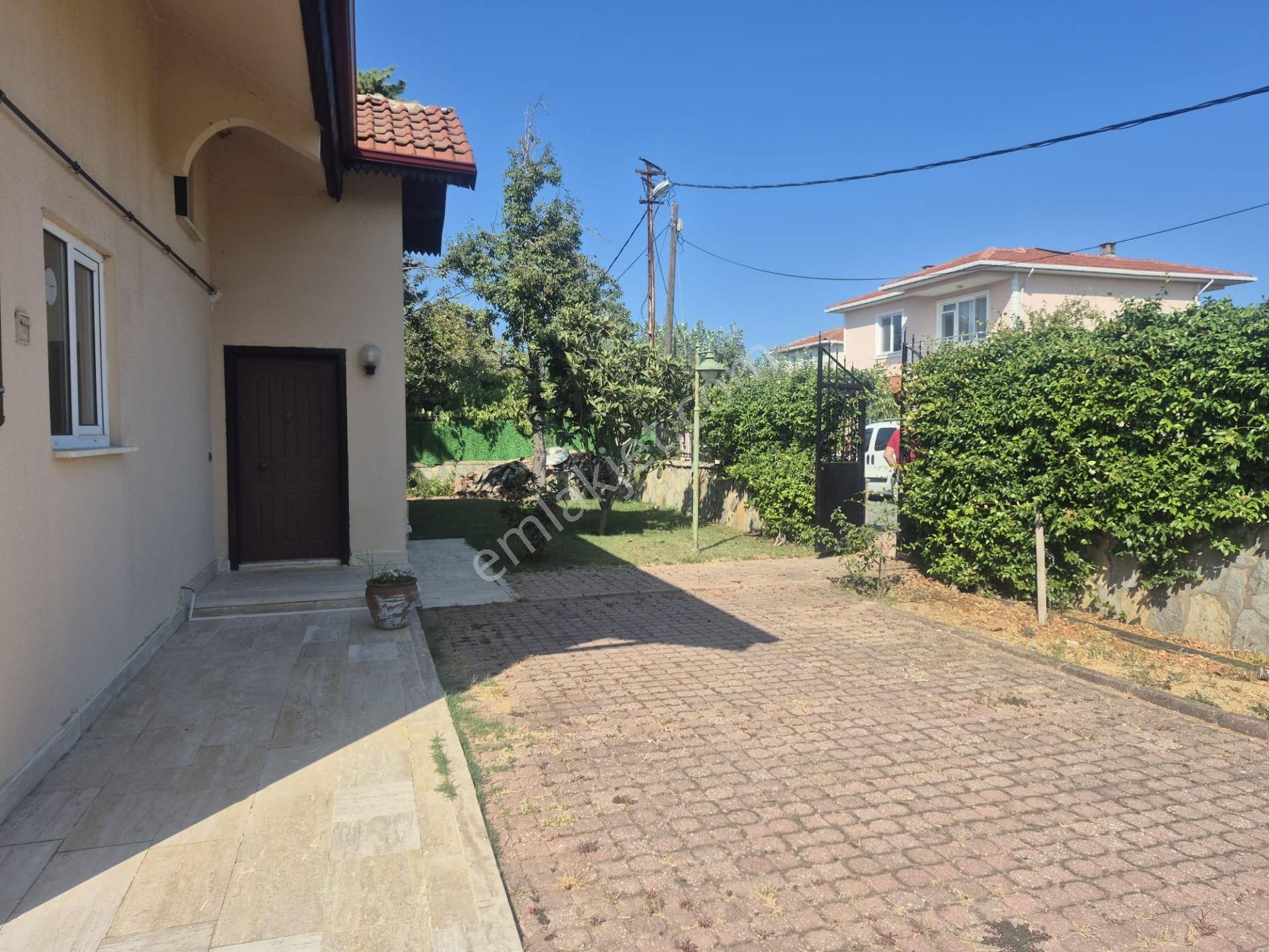 Remax Necati Kurt / Çatalca Yalıköy (podima)'da Havuzlu Villa - Görsel 34