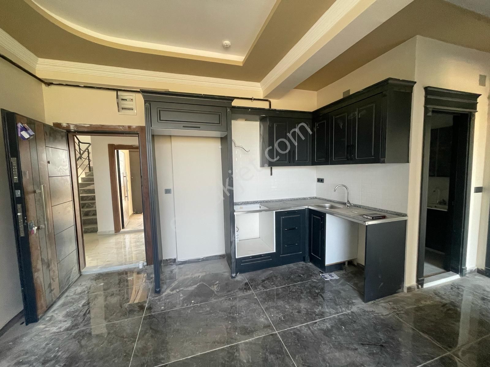 Karınca'dan 75.yıl Mh D.gazlı Havuzlu A.mutfak Kiralık 2+1 Daire!