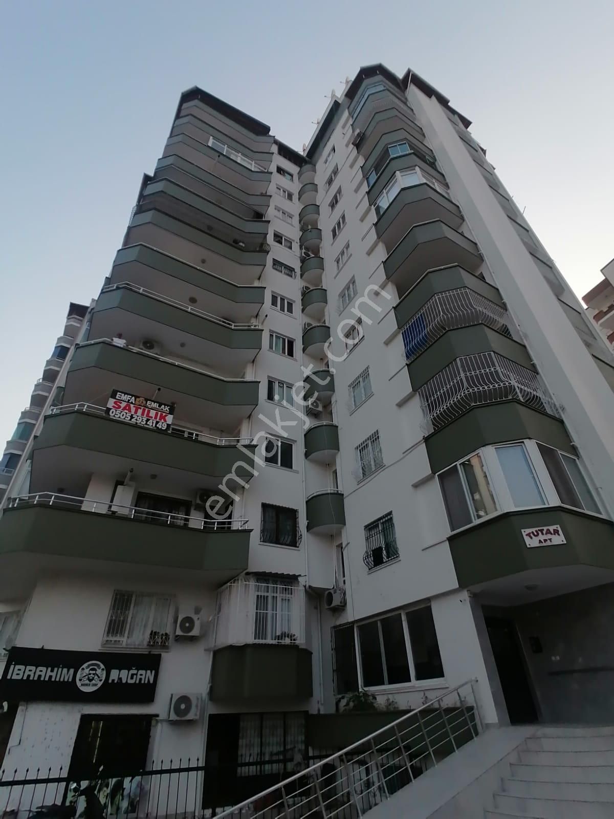 Güzelyalı Süleyman Demirel Bulvar Üzerinde Her Kat Tek Daire 4+1