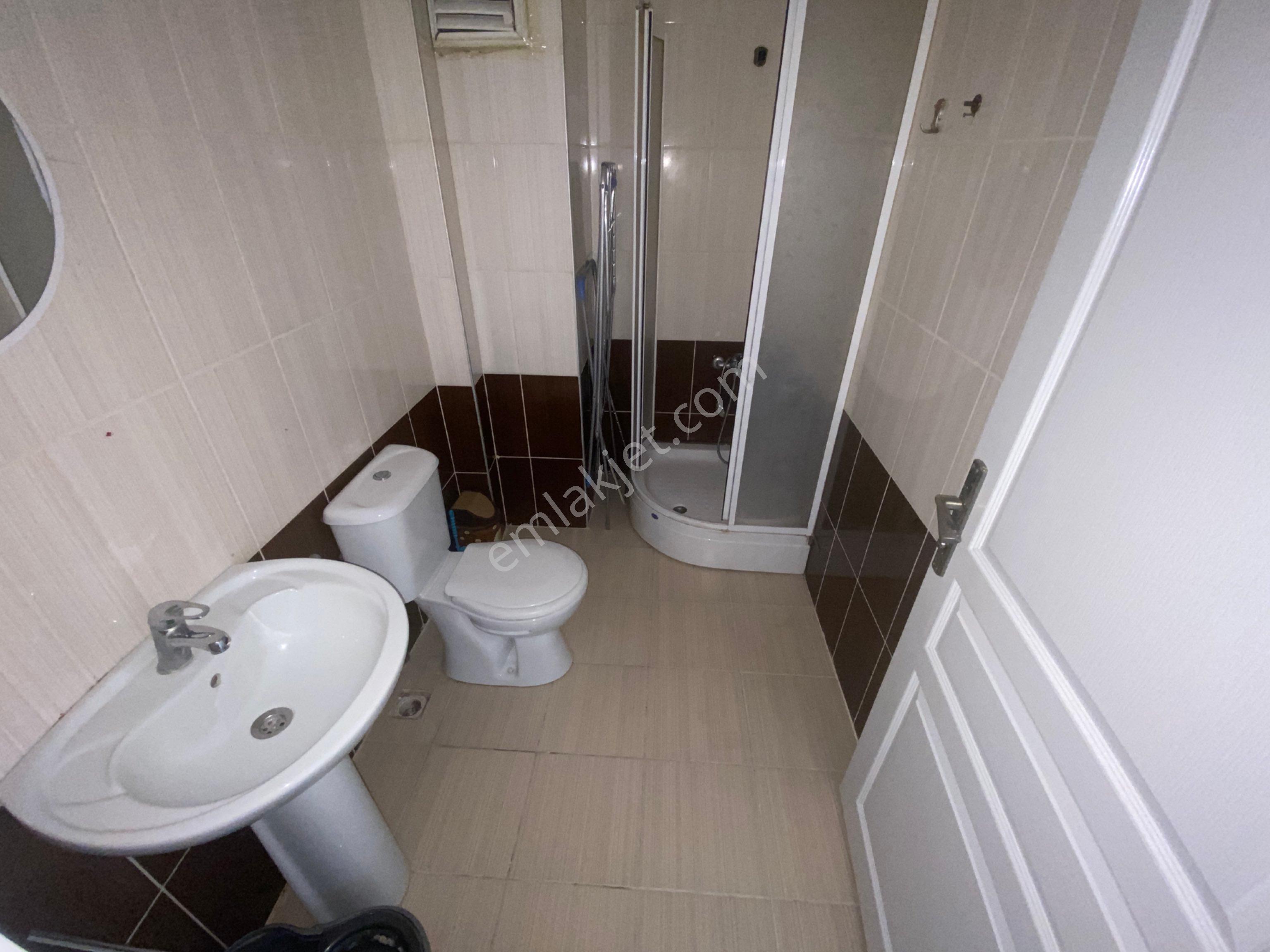 Pera'dan Şirintepe İletişim Kapısı Eşyalı Temiz Kiralık 1+1 Daire - Görsel 11