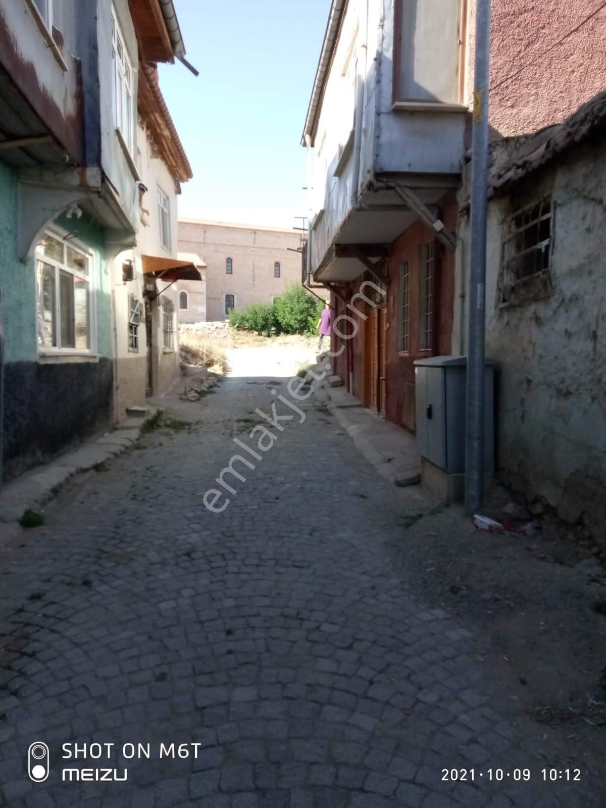 Avlulu Ahşap Ev - Görsel 15