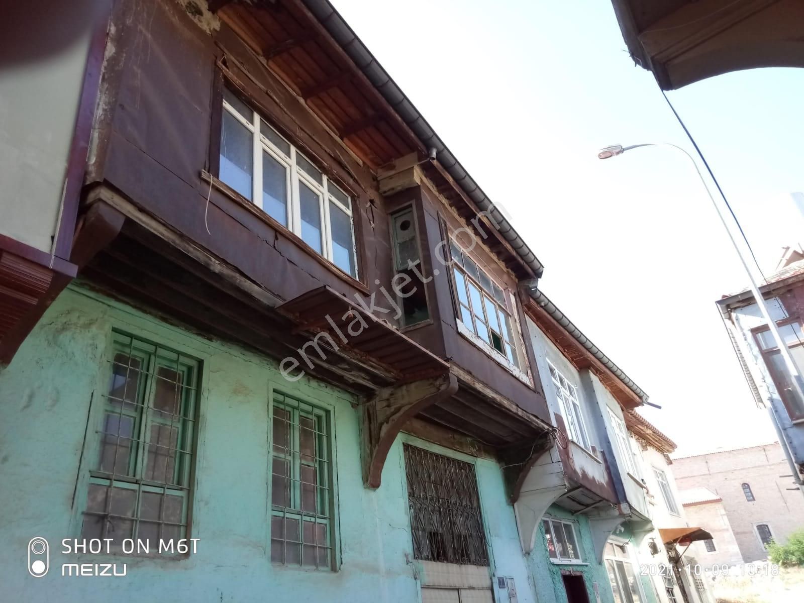 Avlulu Ahşap Ev - Görsel 3