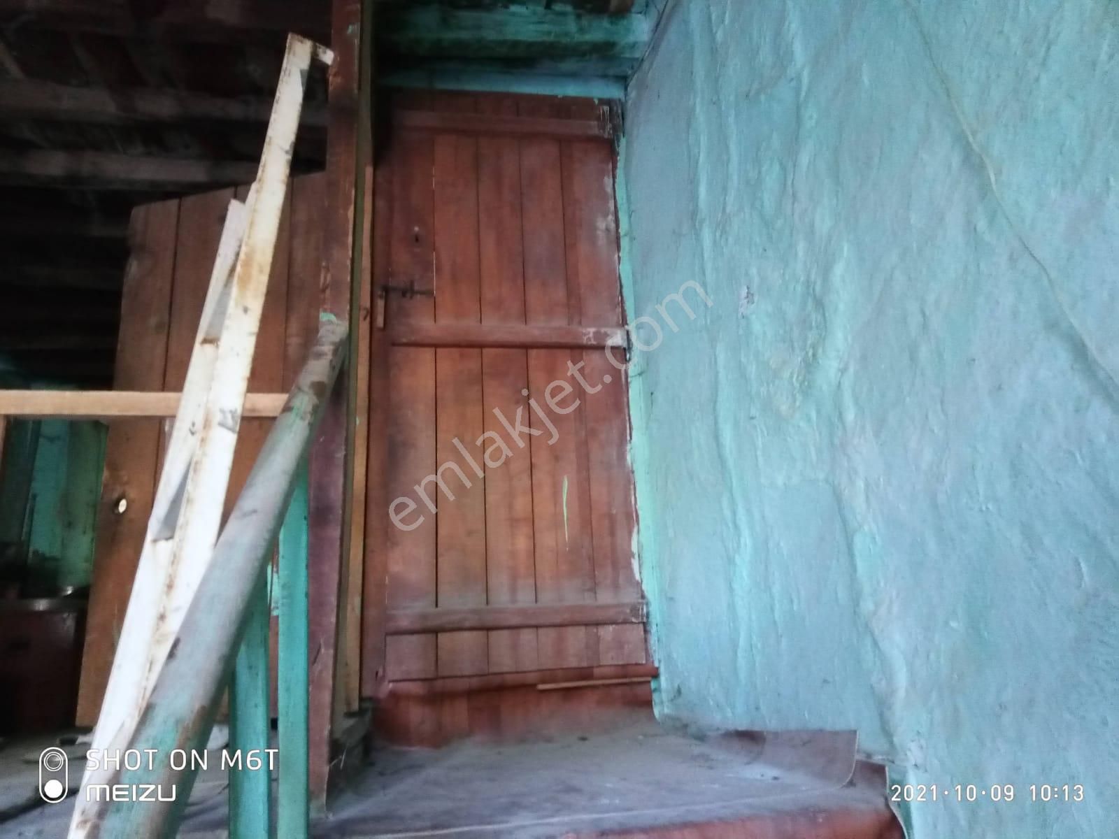 Avlulu Ahşap Ev - Görsel 13