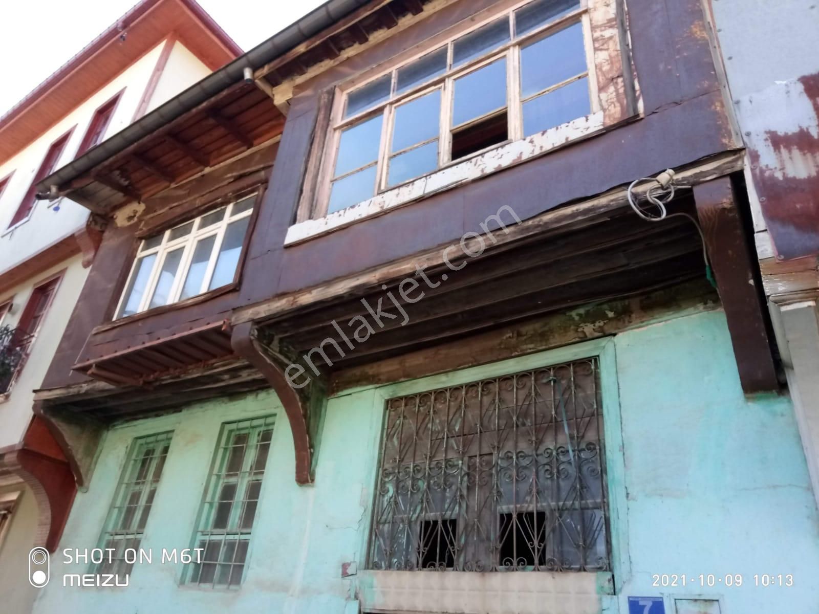 Avlulu Ahşap Ev - Görsel 12