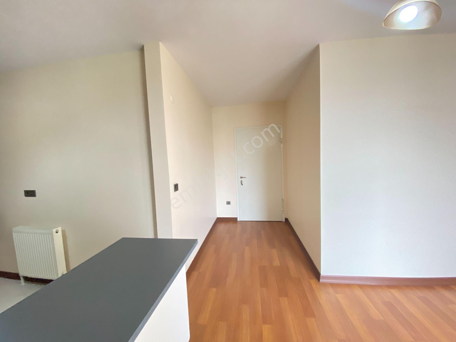 Fırsat! Remax Ahmet'ten Satılık 2+1 Boş Daire Site İçi Çekmeköy - Görsel 7