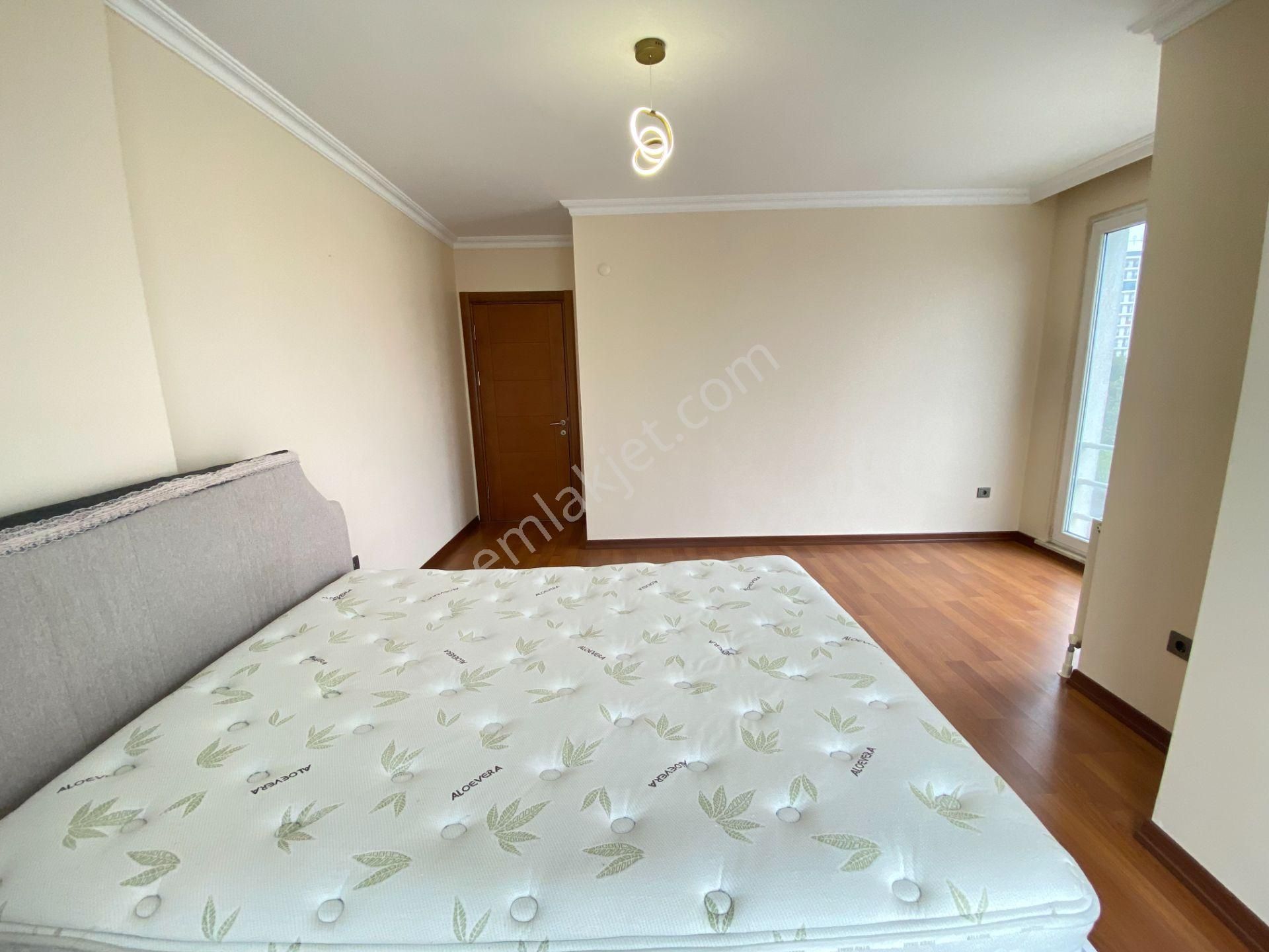 Fırsat! Remax Ahmet'ten Satılık 2+1 Boş Daire Site İçi Çekmeköy - Görsel 13