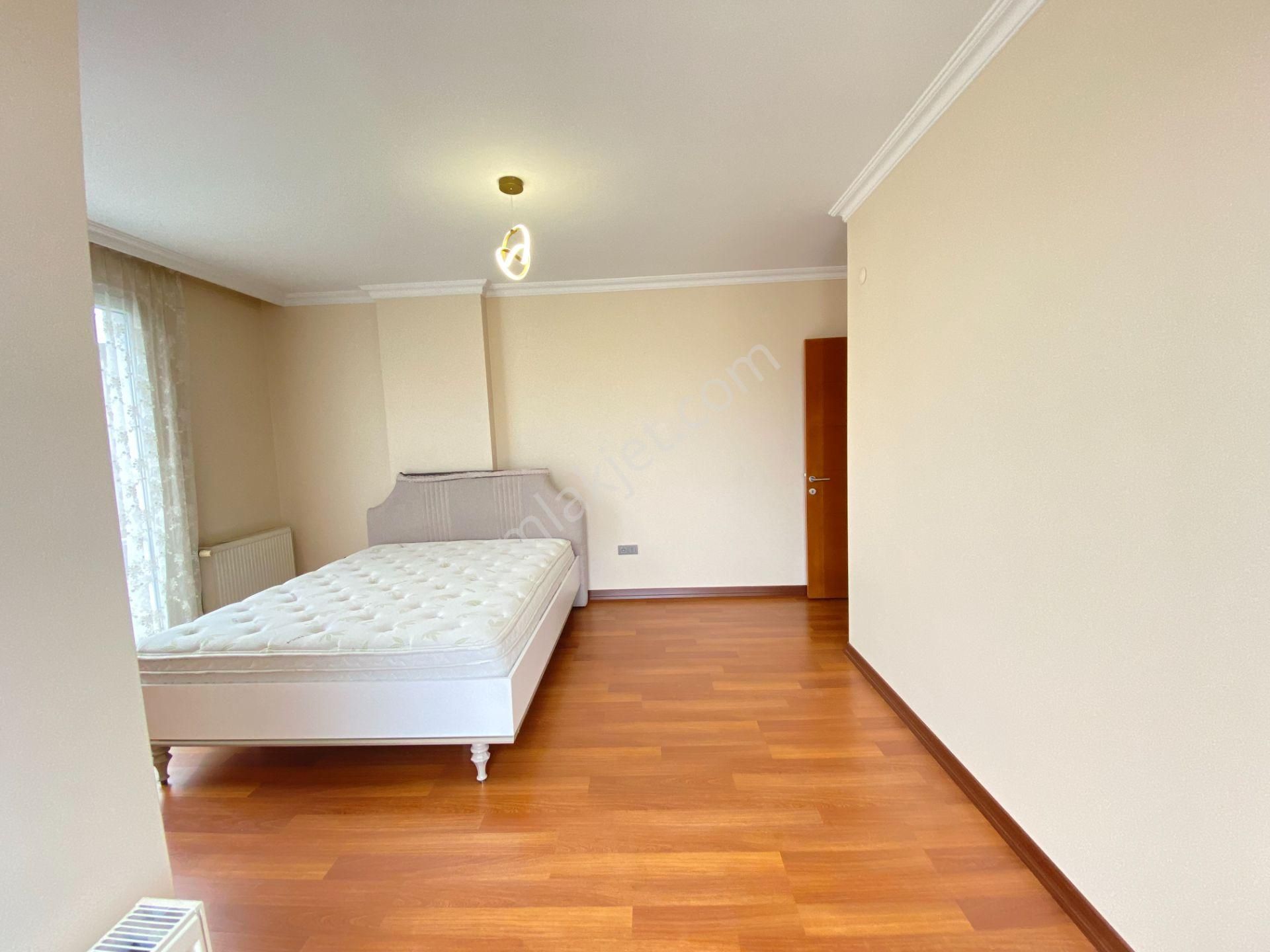 Fırsat! Remax Ahmet'ten Satılık 2+1 Boş Daire Site İçi Çekmeköy - Görsel 16