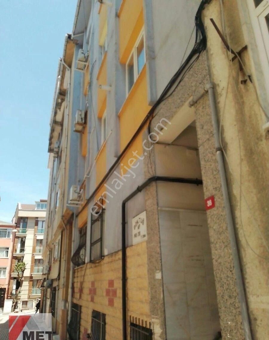 Metro Dan Yeni Bina Dan Kiralık Ev Üsküdar Zeynep Kamil