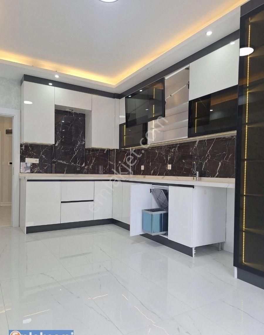 Emlaknomi’ Den Camikebir Mah, Sanayi Yolu Üzerinde Prestijli Ultra Lüks 3+1 Ve 2+1 Daireler (71257)